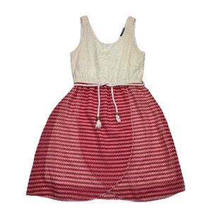 Indulge Dress Size Medium Lace Bodice Chevron Skirt Boho Belted Sleeveless